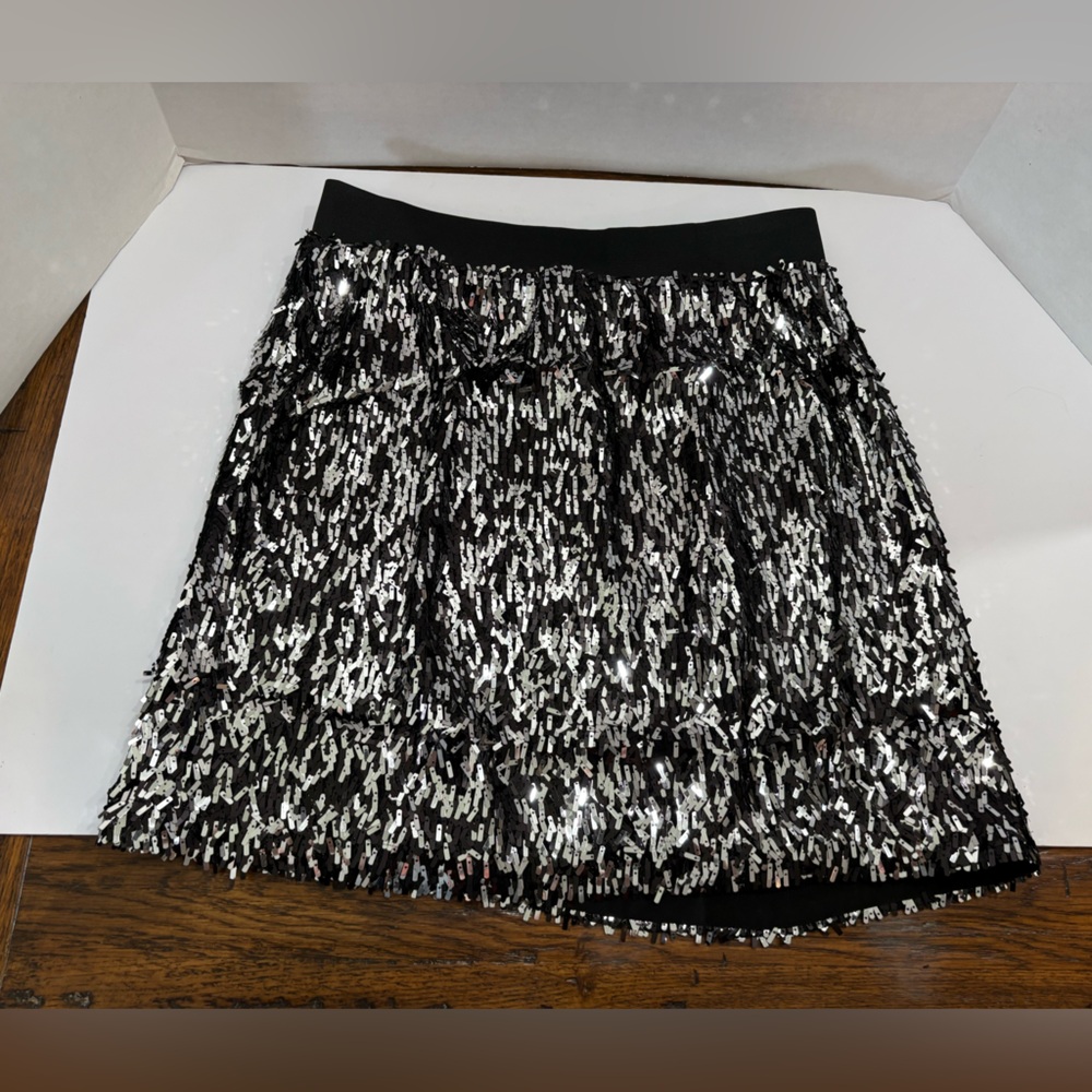 Stella & Dot sequin skirt NWT size XL black and gray/silver, 19” length